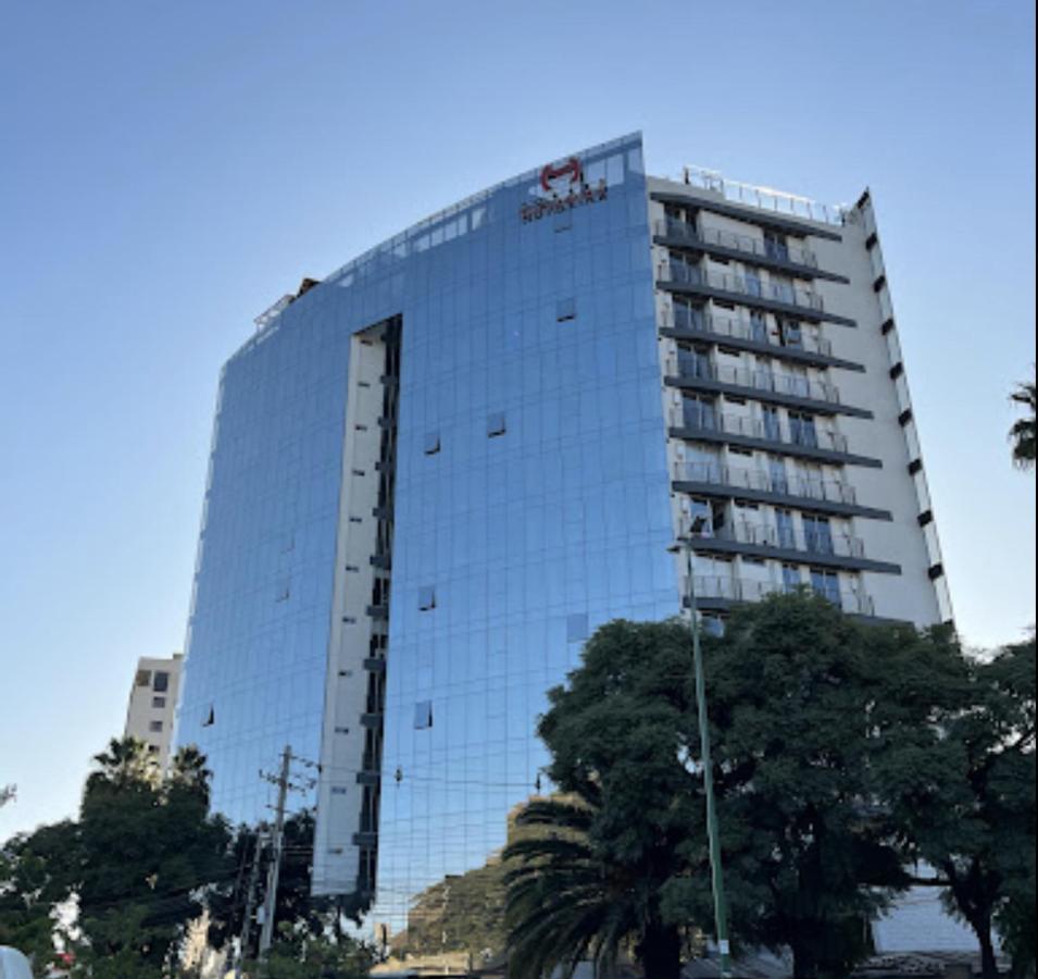 Apartamento garzonier céntrico en plena muyurina Cochabamba Exterior foto
